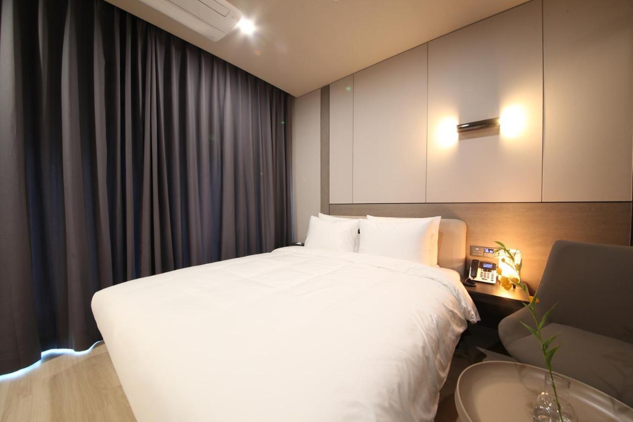 City Hotel The Busan Metro Exterior foto