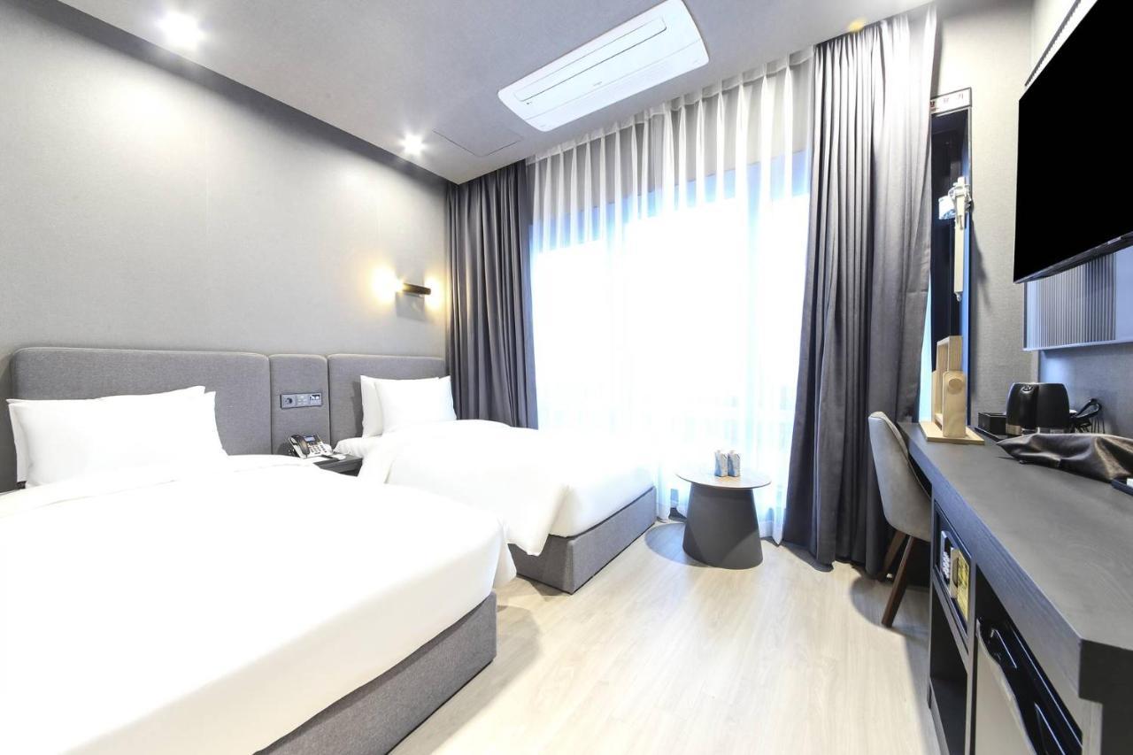City Hotel The Busan Metro Exterior foto