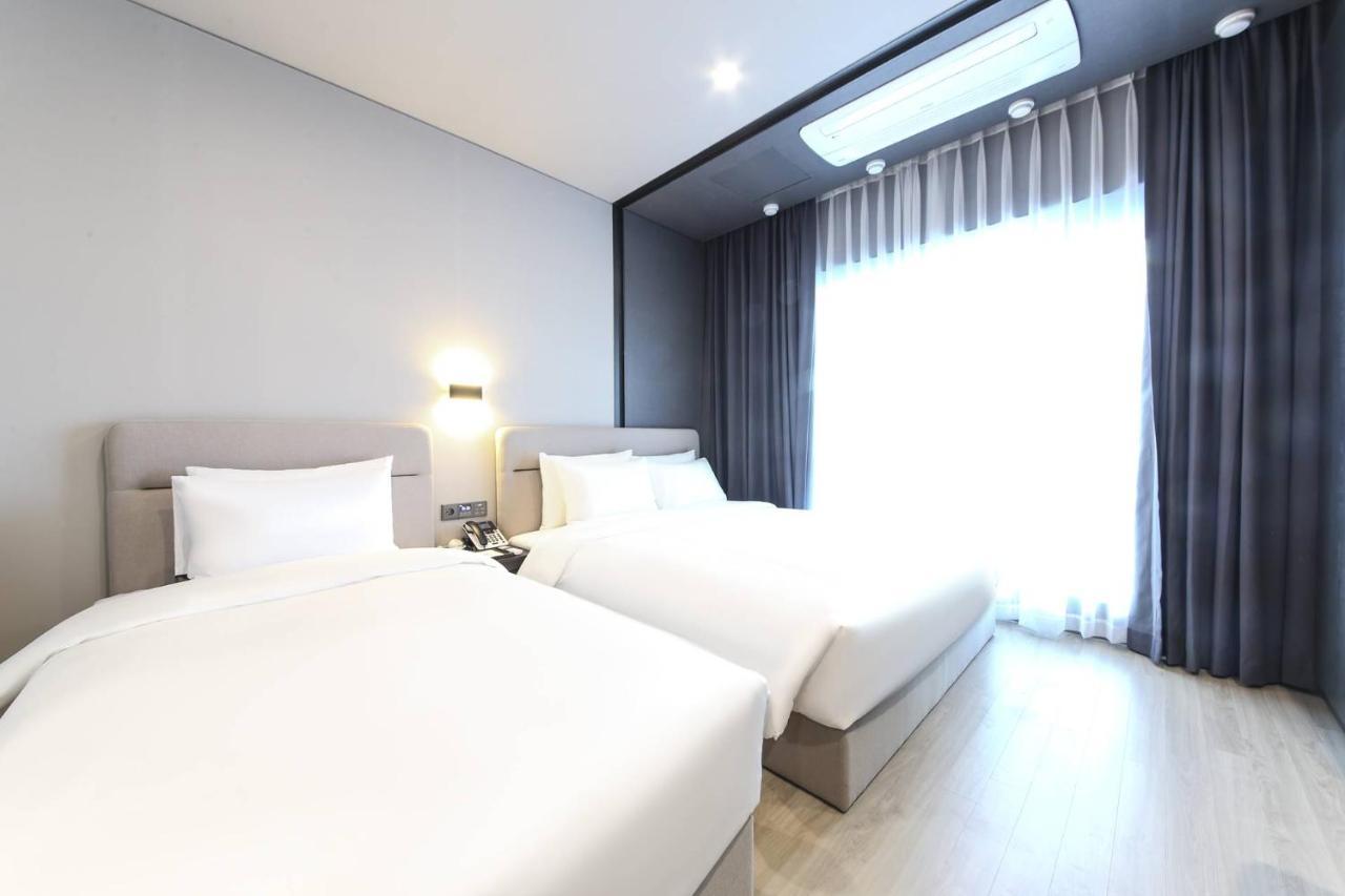 City Hotel The Busan Metro Exterior foto